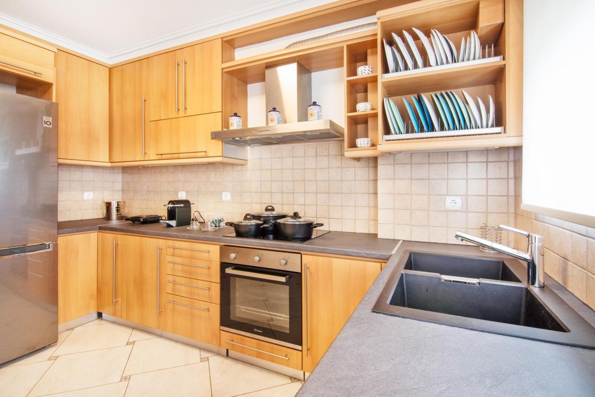 Bright And Luxurious 2br In Glyfada * Athens